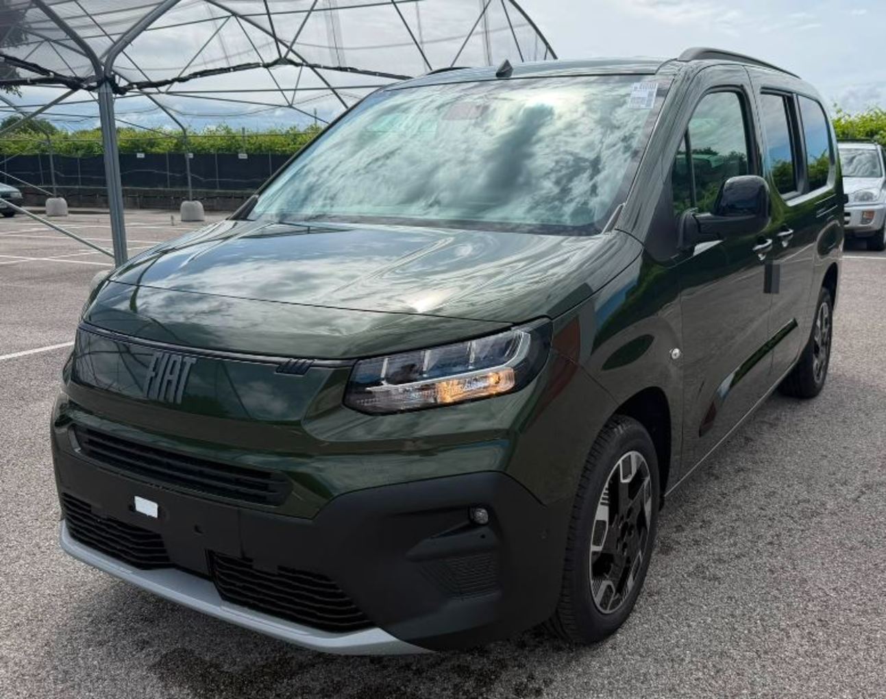 Fiat Qubo L 2026 exterior